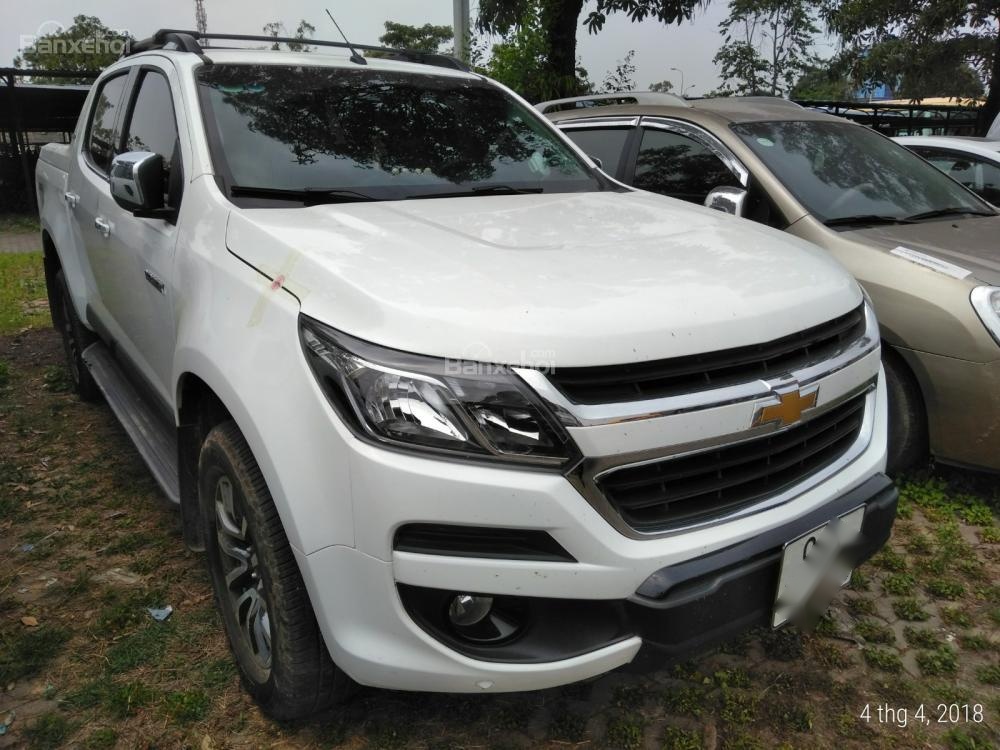 Chevrolet Colorado 2017 - Cần bán Chevrolet Colorado năm 2017, màu trắng, nhập khẩu nguyên chiếc