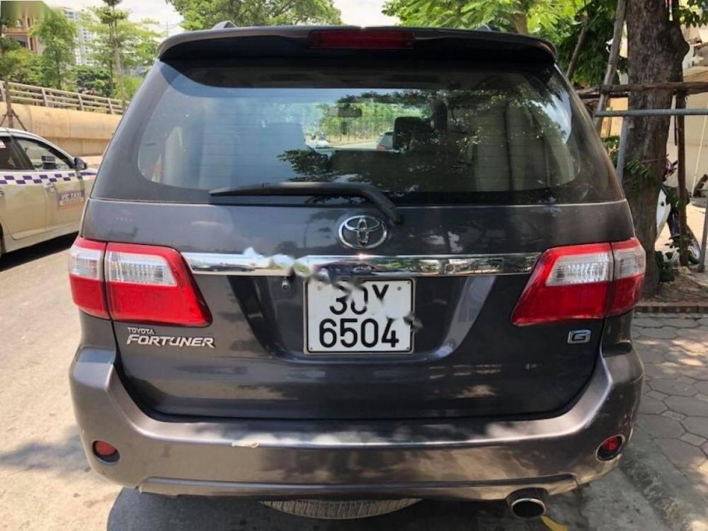 Toyota Fortuner 2.5G 2010 - Cần bán lại xe Toyota Fortuner 2.5G năm sản xuất 2010, màu xám giá cạnh tranh