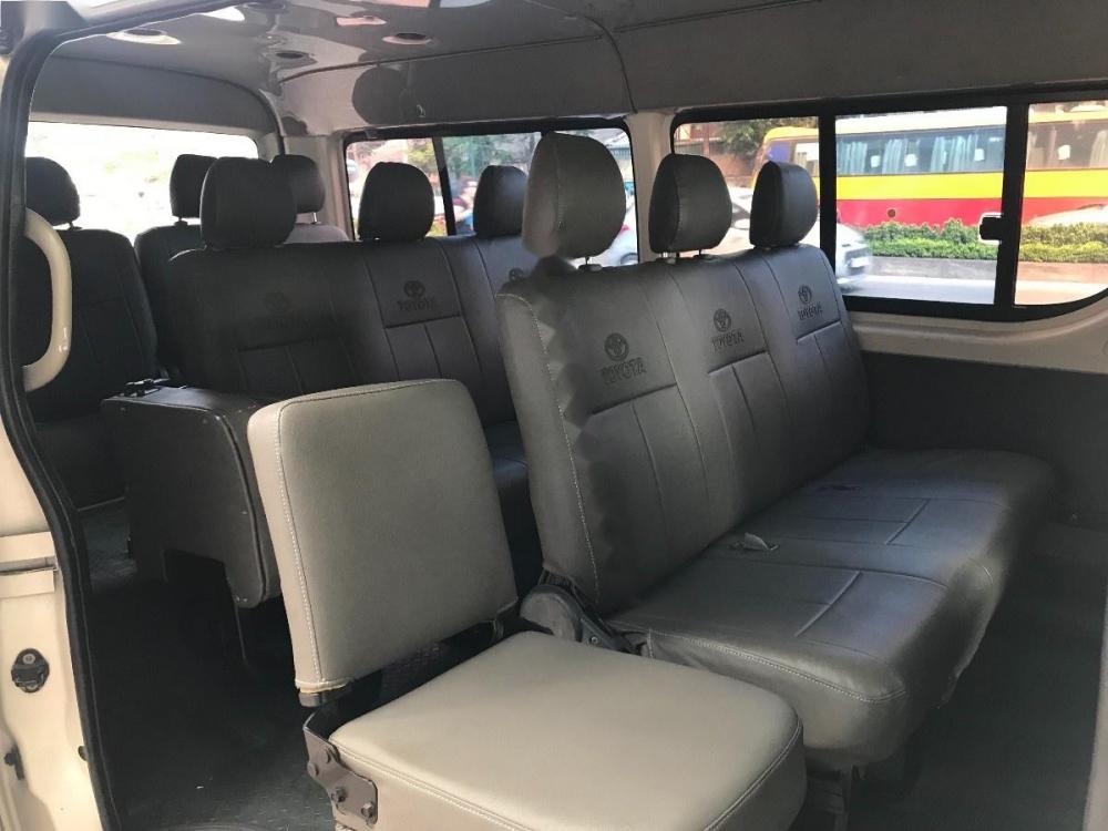 Toyota Hiace 2.5 2010 - Cần bán xe Toyota Hiace 2.5 sản xuất năm 2010, màu trắng chính chủ, giá chỉ 399 triệu