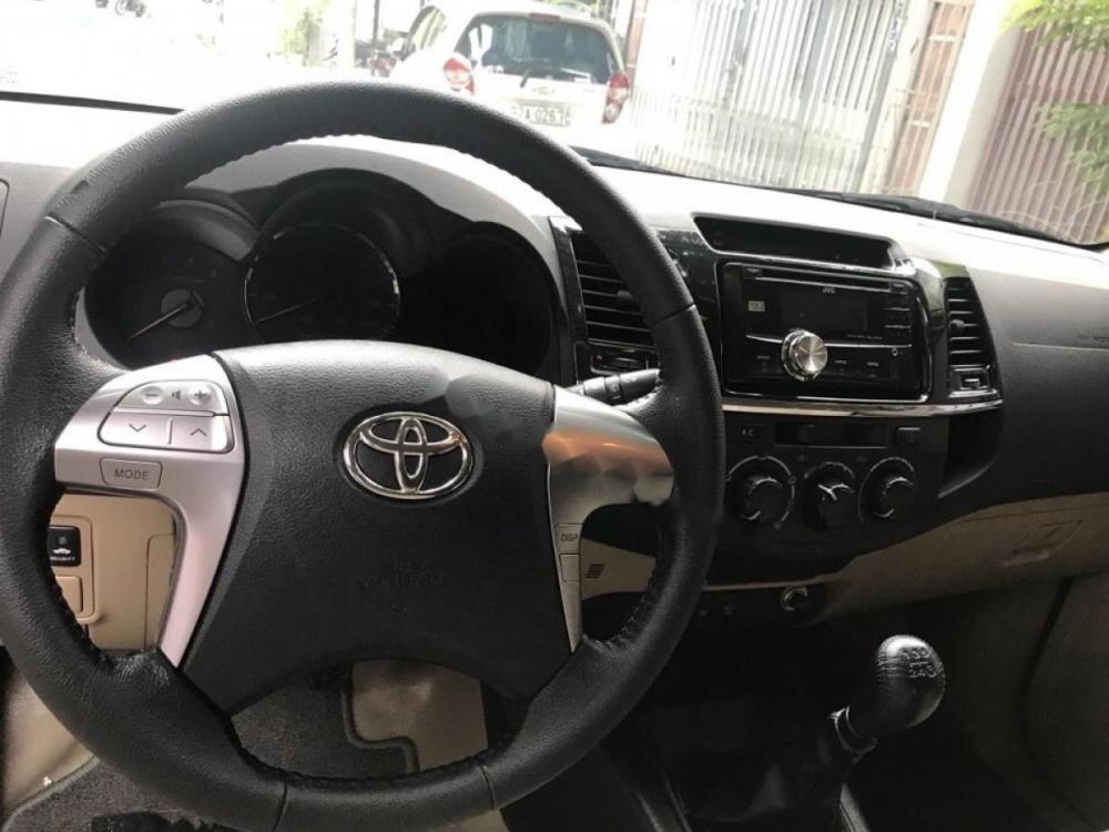 Toyota Fortuner 2.5G 2015 - Bán Toyota Fortuner 2.5G sản xuất 2015, màu bạc