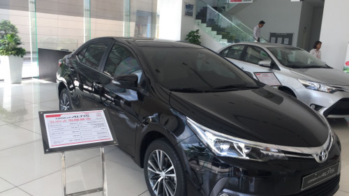 Toyota Corolla altis   1.8G AT  2018 - Bán xe Toyota Corolla altis 1.8G AT năm 2018, màu đen