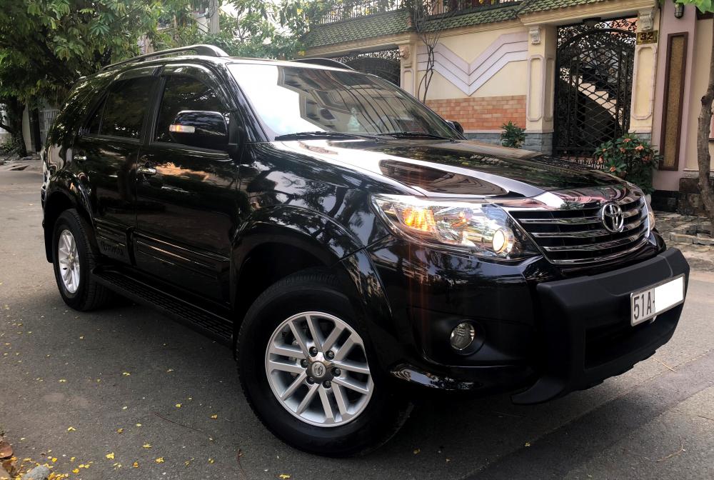 Toyota Fortuner V AT  2014 - Bán Fortuner V 2.7 AT 2014 một đời chủ, đi 43 ngàn km