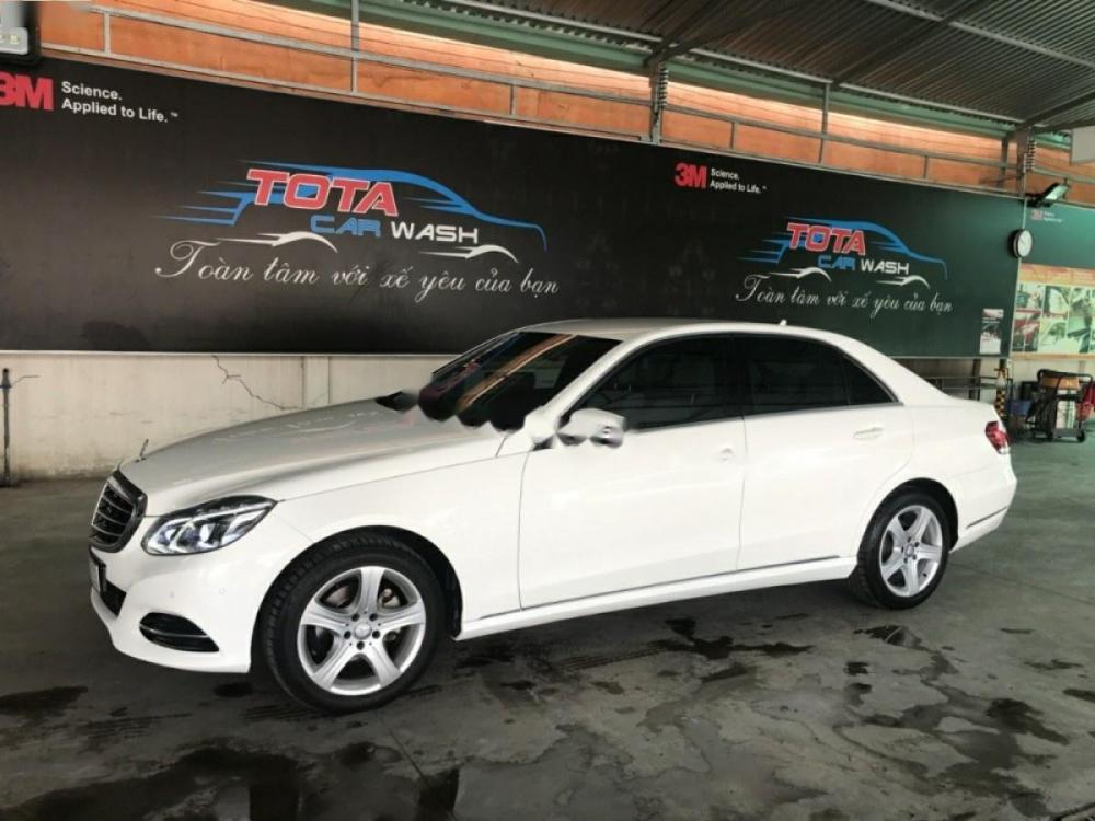 Mercedes-Benz E class 2014 - Bán ô tô Mercedes đời 2014, màu trắng