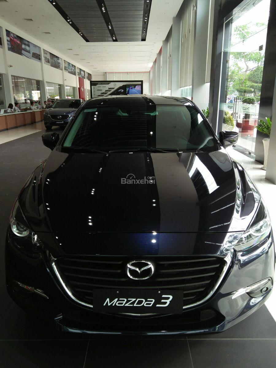 Mazda 3 1.5L 2018 - Bán Mazda 3 giá ưu đãi, hỗ trợ tốt, khuyến mãi hấp dẫn, LH 0975599318