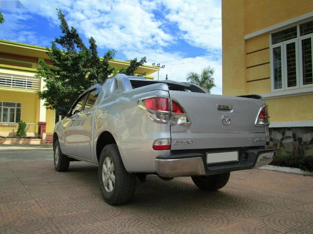 Mazda BT 50 2.2L 4x4 MT 2012 - Cần bán xe Mazda BT 50 2.2L 4x4 MT đời 2012, màu bạc, nhập khẩu  