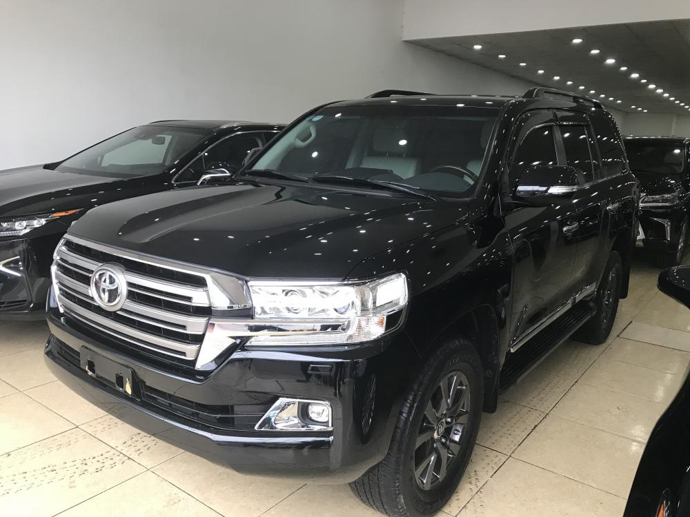 Toyota Land Cruiser VX 4.6 V8 AT 2017 - Bán Toyota Land Cruise 4.6 ,sản xuất và đăng ký 2016,xe cực mớ,biển Hà Nôi,thuế sang tên 2%.