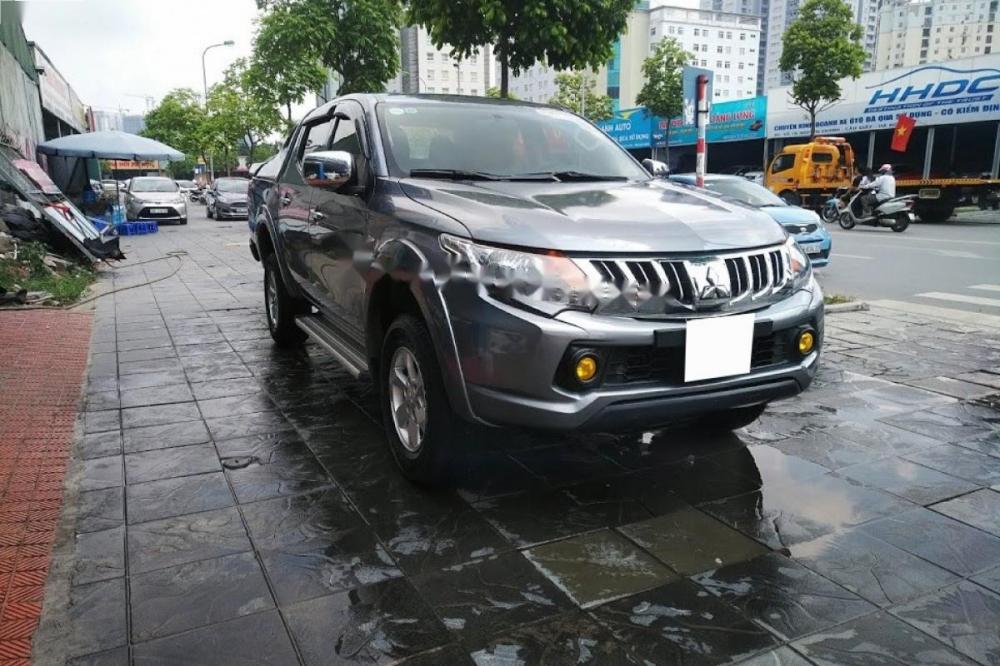 Mitsubishi Triton 2016 - Bán Mitsubishi Triton năm 2016, màu xám, nhập khẩu nguyên chiếc số tự động