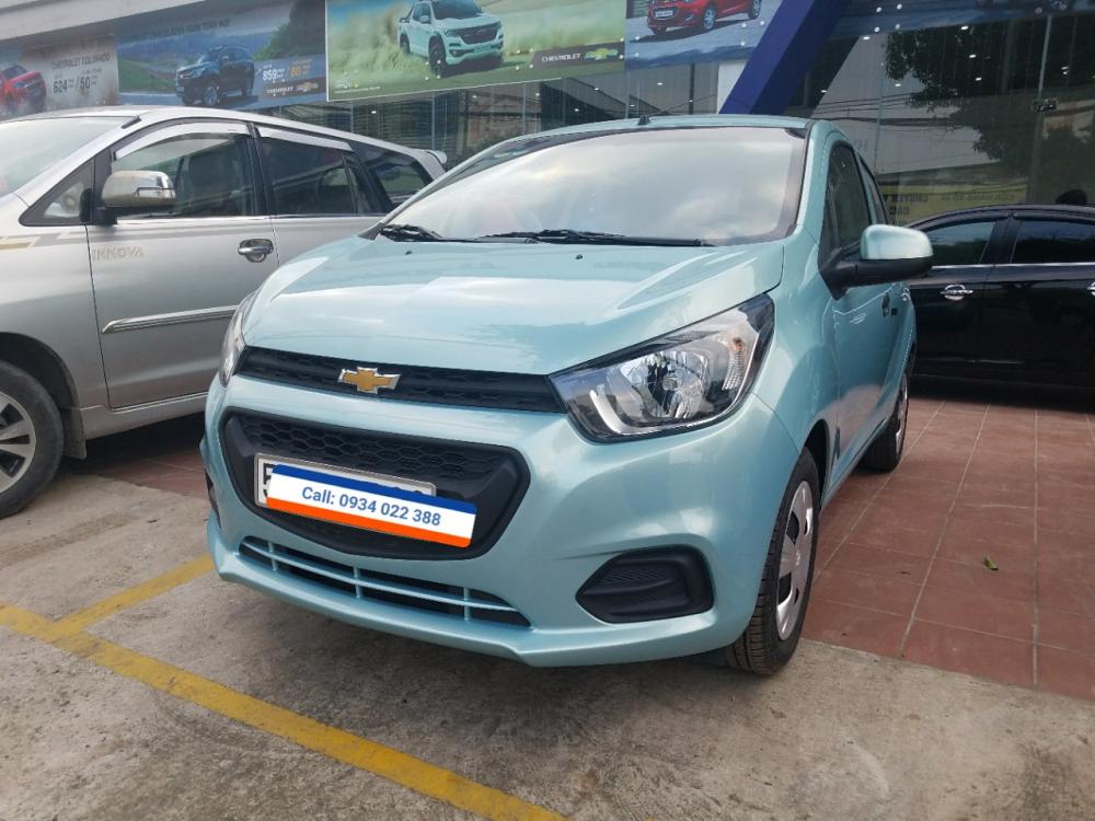 Chevrolet Spark LS MT 1.2 2018 - Bán ô tô Chevrolet Spark LS MT 1.2 năm 2018, đủ màu, Form mới KM tháng này 40 triệu, call: 0938.602.100 để có giá tốt