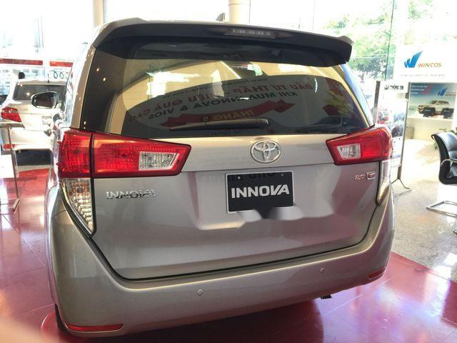 Toyota Innova   2.0G  2018 - Bán ô tô Toyota Innova 2.0G đời 2018, màu bạc 