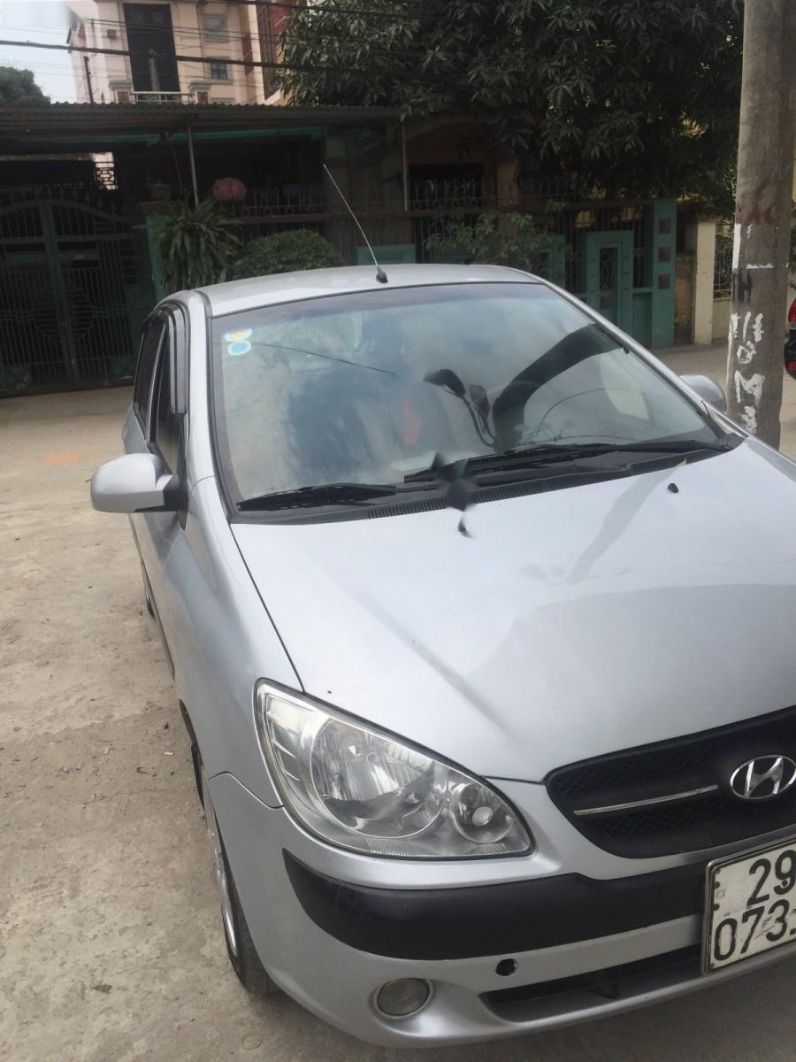 Hyundai Getz 2010 - Bán Hyundai Getz sản xuất năm 2010, màu bạc, xe nhập chính chủ