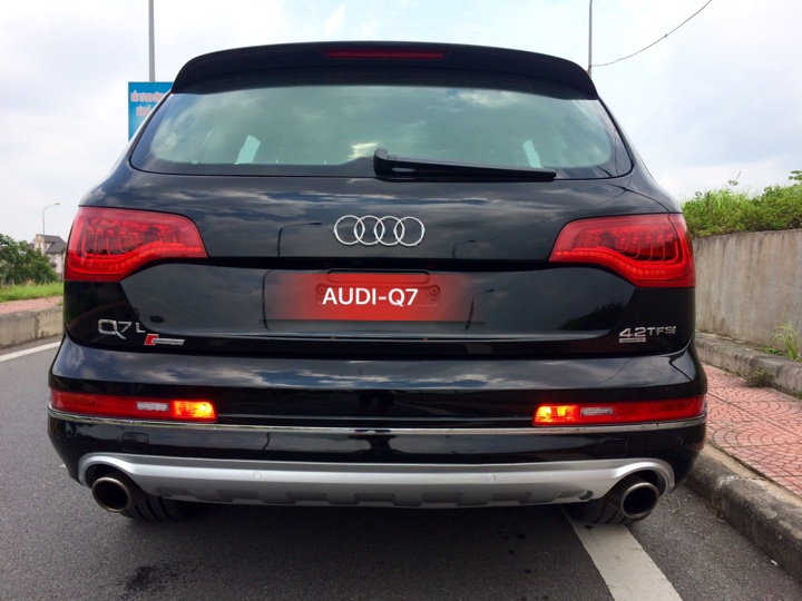 Audi Q7 2010 - Bán xe Audi Q7 Quattro Sline -TFSI- 4.2l sản xuất 2010 tại Long Biên, Hà Nội