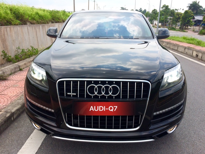 Audi Q7 2010 - Bán xe Audi Q7 Quattro Sline -TFSI- 4.2l sản xuất 2010 tại Long Biên, Hà Nội