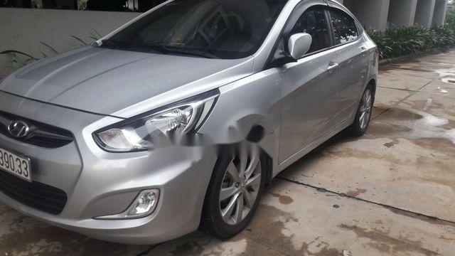 Hyundai Accent 2012 - Cần bán lại xe Hyundai Accent đời 2012, màu bạc, nhập khẩu nguyên chiếc số tự động