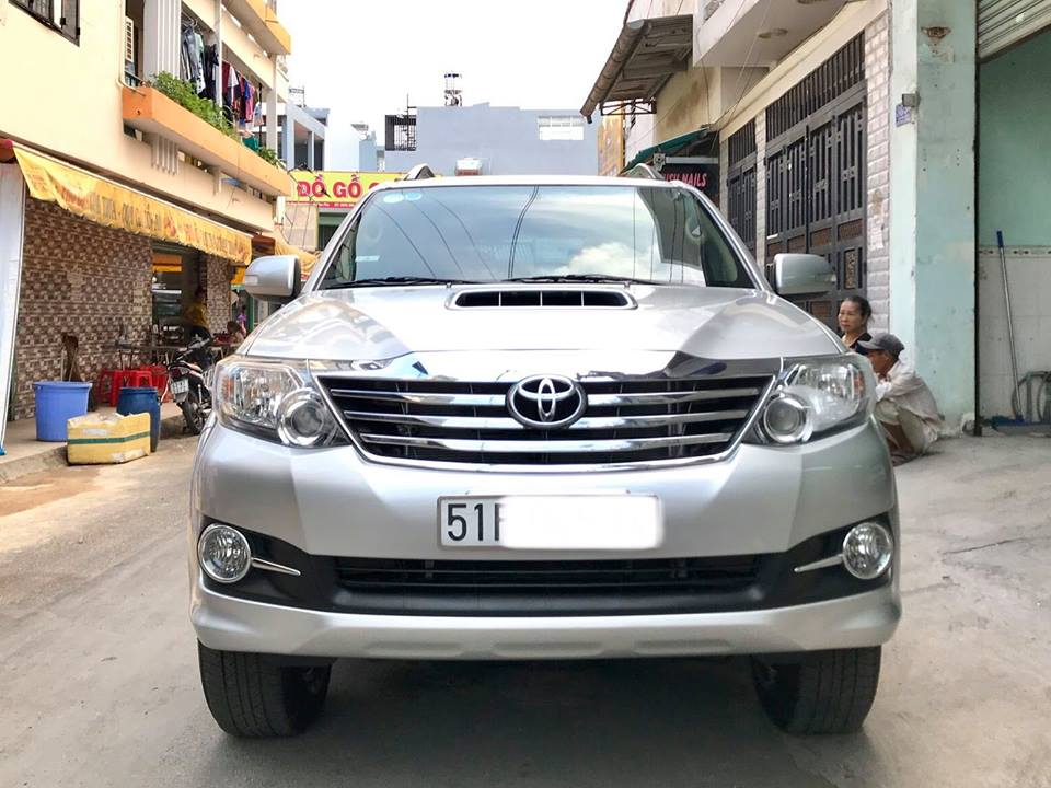 Toyota Fortuner 2.5G 2016 - Bán Toyota Fortuner 2.5G 2016, màu bạc, xe đẹp máy ngon, xem là thích