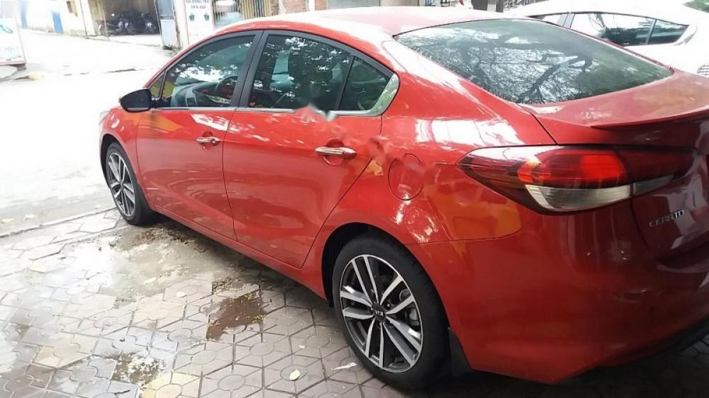 Kia Cerato 2017 - Bán Kia Cerato sản xuất năm 2017, màu đỏ chính chủ, giá 585tr