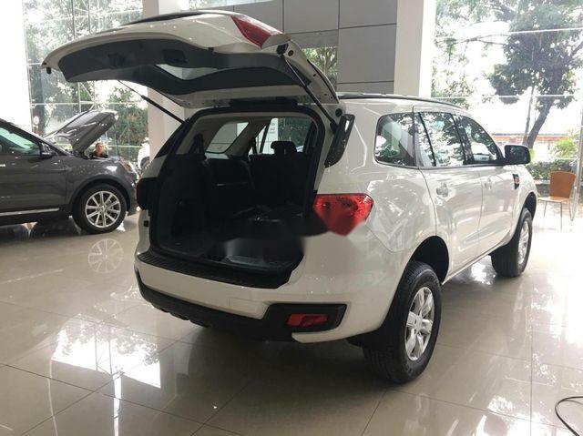 Ford Everest 2018 - Bán Ford Everest 2018, màu trắng số tự động