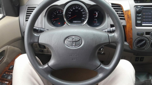 Toyota Fortuner   2.5 MT  2011 - Bán Toyota Fortuner 2.5 MT đời 2011, màu bạc 