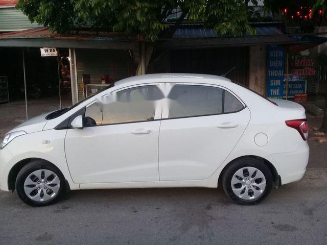 Hyundai Grand i10 2015 - Bán ô tô Hyundai Grand i10 đời 2015, màu trắng, nhập khẩu như mới, giá tốt