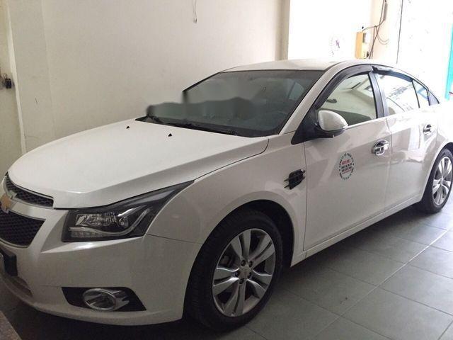 Chevrolet Cruze 2015 - Cần bán Chevrolet Cruze sản xuất năm 2015, giá tốt