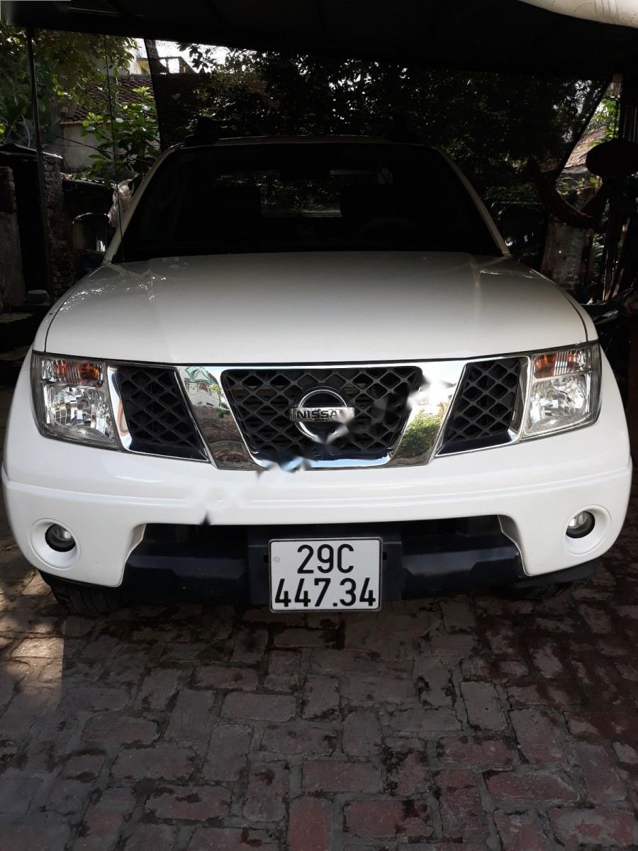 Nissan Navara 2013 - Bán xe Nissan Navara sản xuất năm 2013, màu trắng, nhập khẩu  