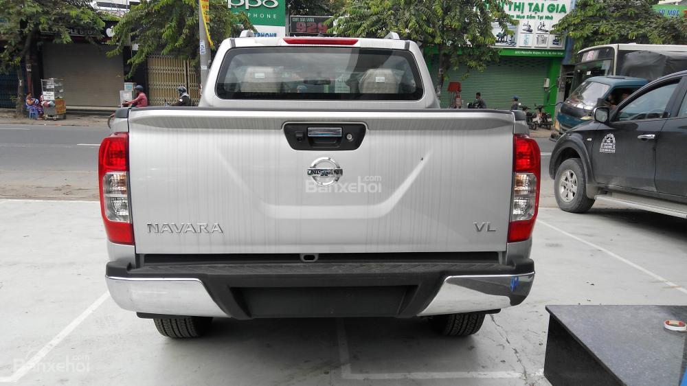 Nissan Navara 2018 - Cần bán xe Nissan Navara năm sản xuất 2018, màu bạc, xe nhập, giá 815tr