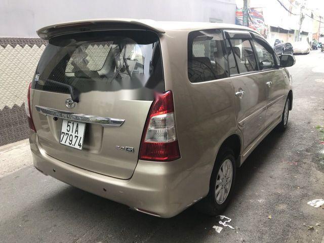 Toyota Innova 2013 - Bán Toyota Innova đời 2013, màu vàng cát