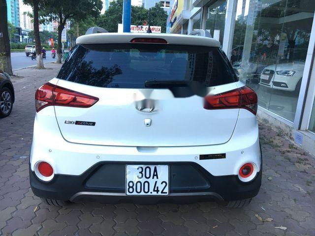 Hyundai i20 Active 1.4AT  2016 - Cần bán Hyundai i20 Active 1.4AT đời 2016, màu trắng, 535tr