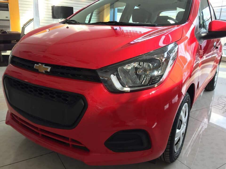 Chevrolet Spark LS 2018 - Bán Chevrolet Spark LS - Hỗ trợ mua xe trả góp lên đến 100%, lãi suất thấp, không cần chứng minh thu nhập, có xe giao ngay