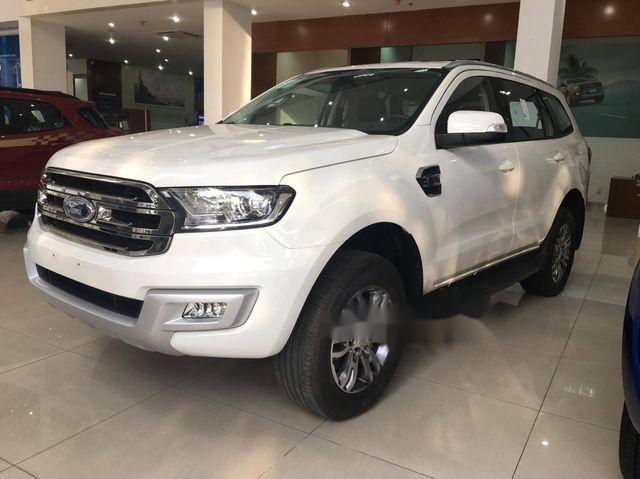 Ford Everest 2018 - Bán Ford Everest 2018, màu trắng số tự động