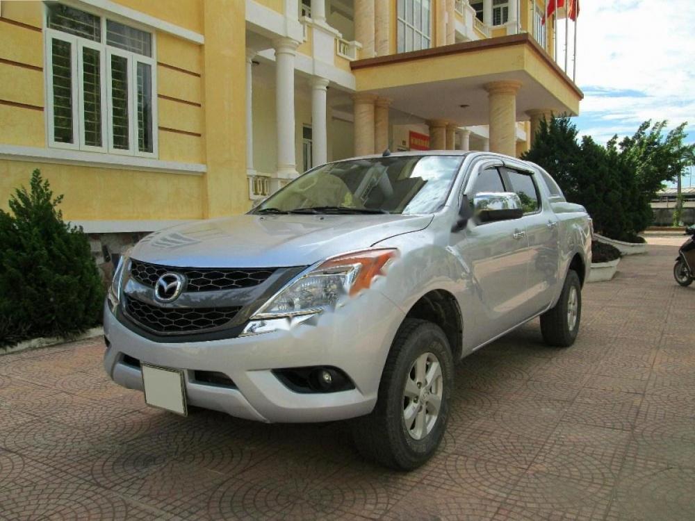 Mazda BT 50 2.2L 4x4 MT 2012 - Cần bán xe Mazda BT 50 2.2L 4x4 MT đời 2012, màu bạc, nhập khẩu  