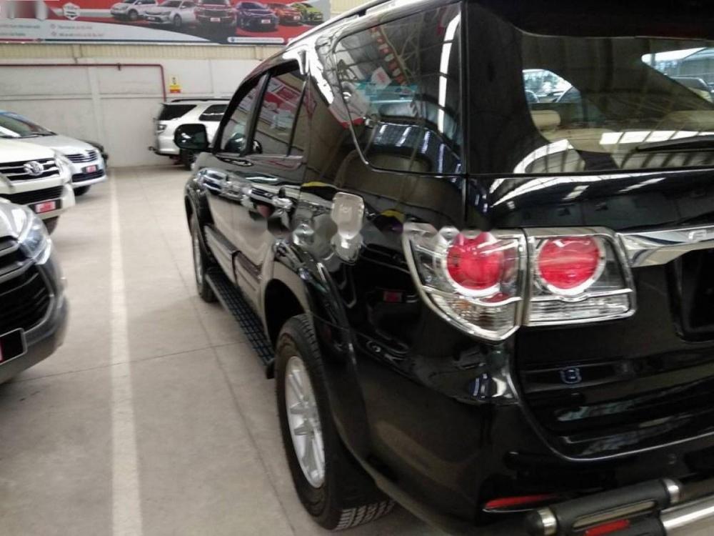 Toyota Fortuner 2.7V 4x2 AT 2014 - Bán Toyota Fortuner 2.7V 4x2 AT năm 2014, màu đen, giá tốt