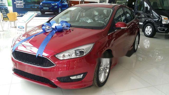 Ford Focus 2018 - Bán ô tô Ford Focus năm sản xuất 2018, màu đỏ 