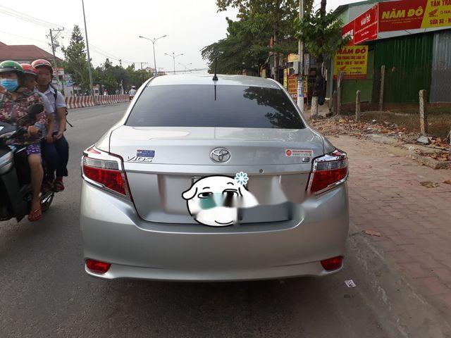 Toyota Vios 2015 - Bán Toyota Vios đời 2015, màu bạc, giá chỉ 445 triệu