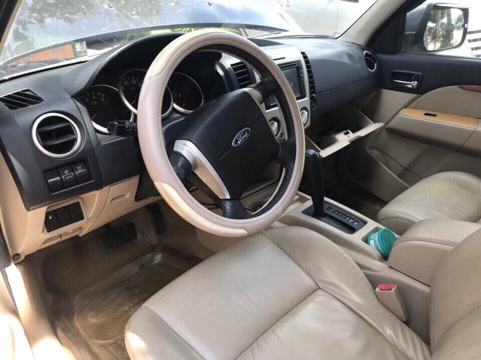 Ford Everest 2010 - Bán ô tô Ford Everest số tự động đời 2010, màu đen, giá cạnh tranh, hỗ trợ vay ngân hàng Hotline: 090.12678.55