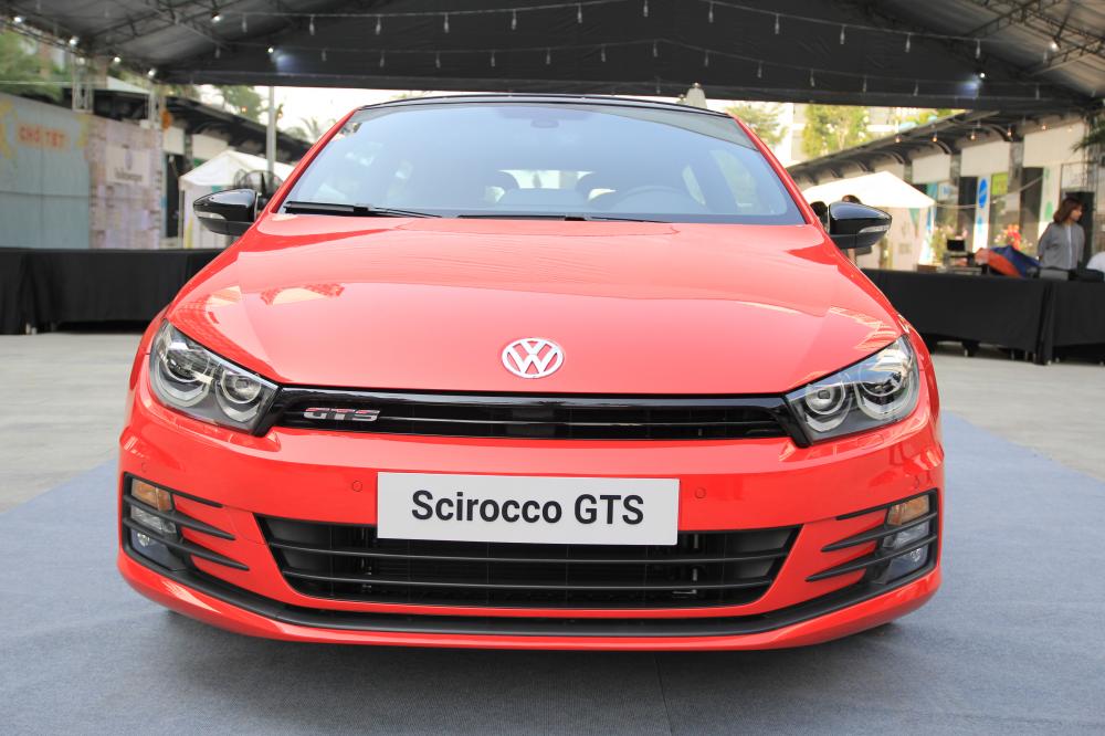 Volkswagen Scirocco GTS 2018 - Bán Volkswagen Scirocco GTS 2018 nhập khẩu nguyên chiếc từ Đức