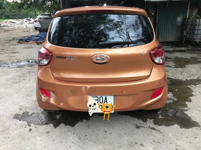 Hyundai Grand i10 2015 - Bán Hyundai Grand i10 năm sản xuất 2015, màu đồng