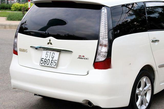 Mitsubishi Grandis  Limited 2011 - Bán Mitsubishi Grandis Limited sản xuất năm 2011, màu bạc xe gia đình