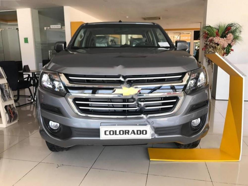 Chevrolet Colorado 2.5 LT AT 2018 - Bán Chevrolet Colorado 2.5 LT AT sản xuất 2018, màu xám, nhập khẩu