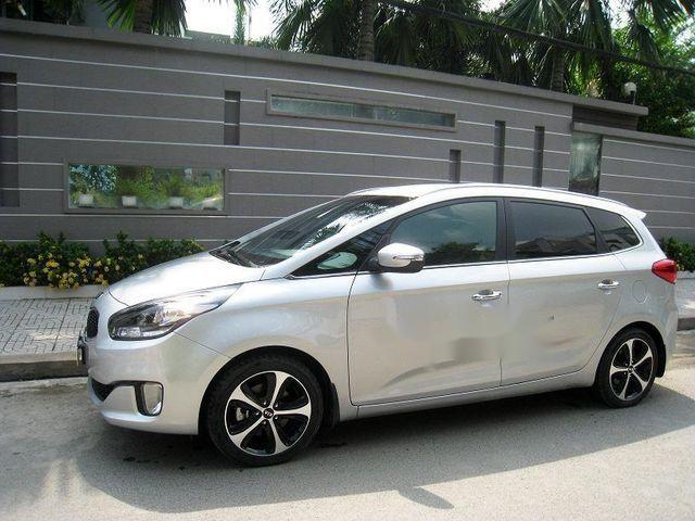 Kia Rondo 2016 - Bán xe Kia Rondo 2016, màu bạc 