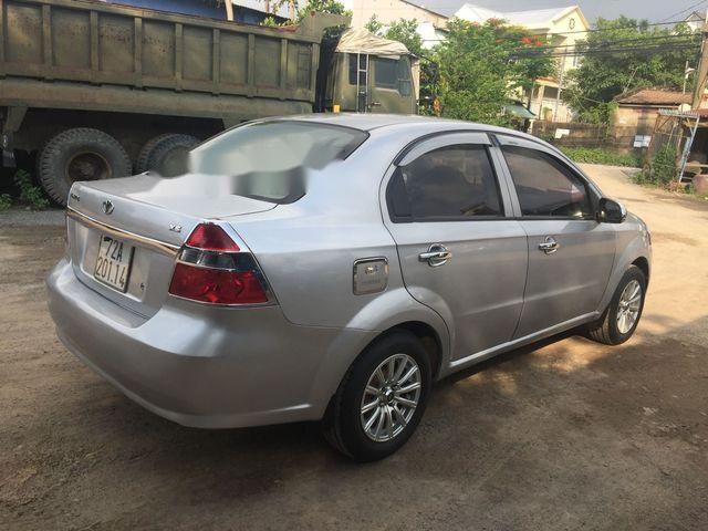 Daewoo Gentra    2009 - Bán lại xe Daewoo Gentra 2009, màu bạc