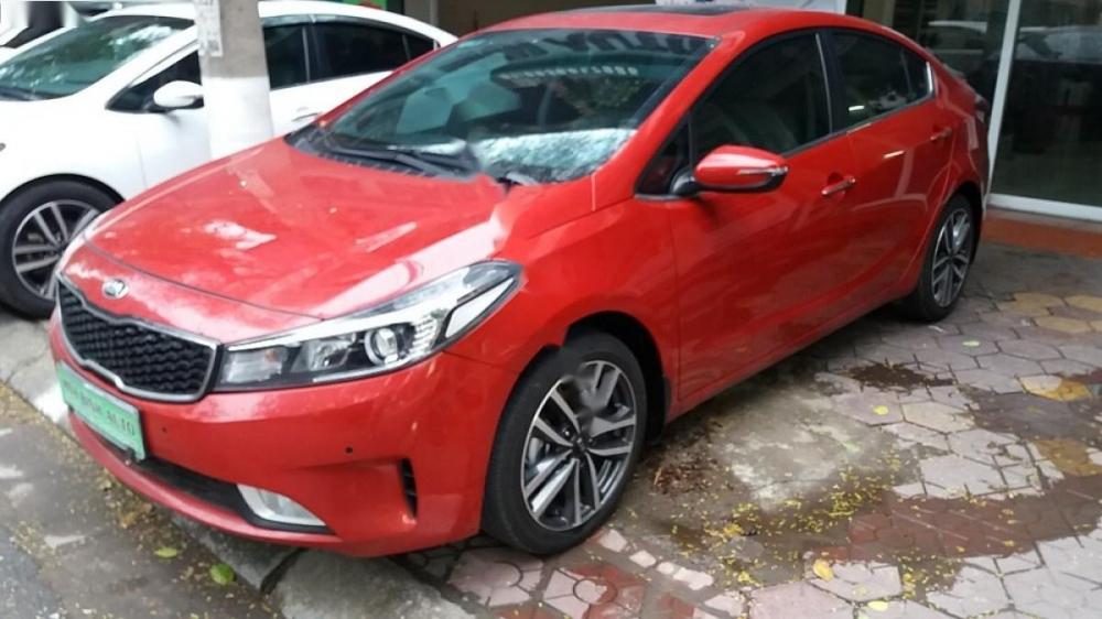 Kia Cerato 2017 - Bán Kia Cerato sản xuất năm 2017, màu đỏ chính chủ, giá 585tr