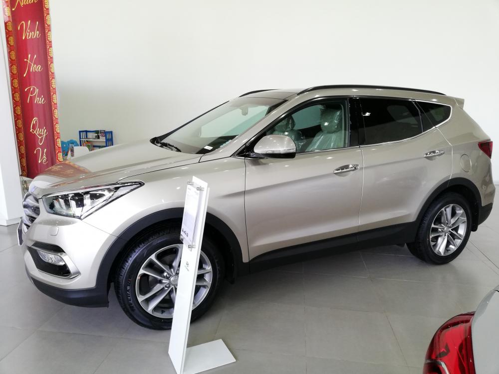 Hyundai Santa Fe 2018 - Hyundai Trường Chinh- Bán xe Santafe 2018 giao xe ngay giá ưu đãi liên hệ 0938539286