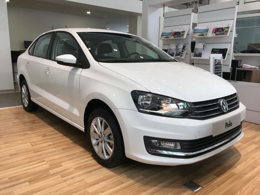 Volkswagen Polo 2018 - Bán Polo sedan mới giá hấp dẫn, chỉ trả trước 200tr - 090.364.3659