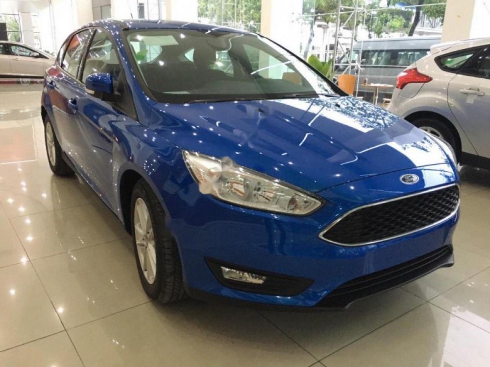 Ford Focus Trend 1.5L 2018 - Bán xe Ford Focus Trend 1.5L đời 2018, màu xanh lam, giá 573tr