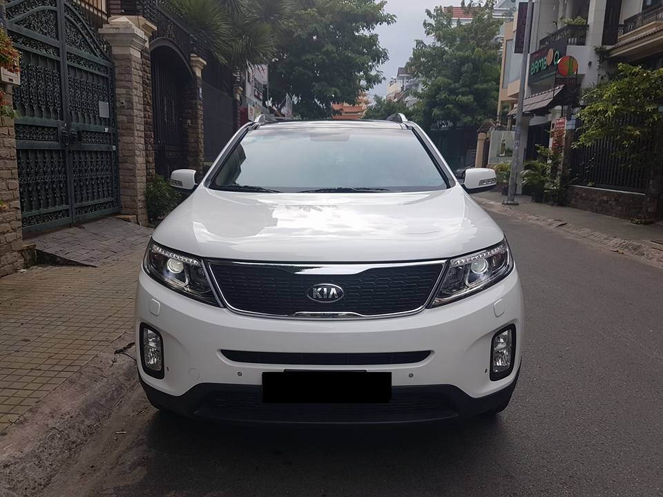 Kia Sorento 2.4 2017 - Cần bán xe Kia Sorento 2017, màu trắng