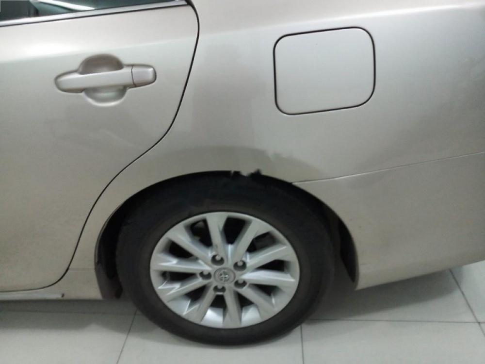Toyota Camry 2.0E 2014 - Bán xe Toyota Camry 2.0E 2014, màu vàng số tự động, giá tốt