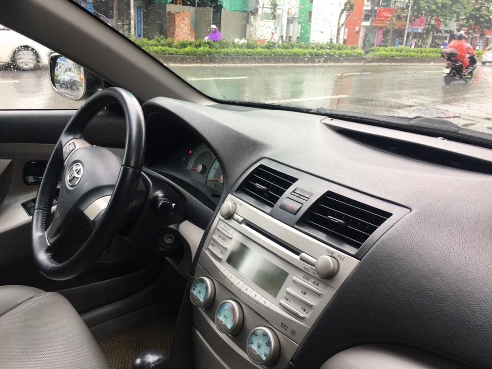 Toyota Camry SE 2008 - Bán xe Toyota Camry SE đời 2008 màu đen, xe nhập khẩu chính hãng, giá tốt