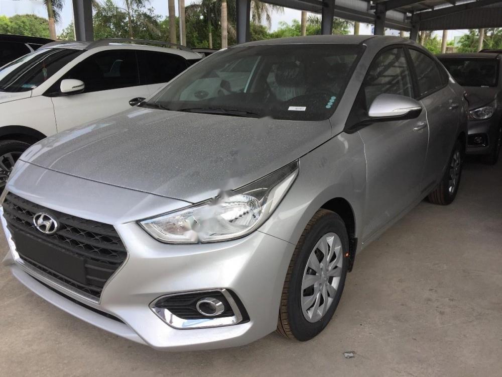 Hyundai Accent 1.4 MT Base 2018 - Bán xe Hyundai Accent 1.4 MT Base 2018, màu bạc 