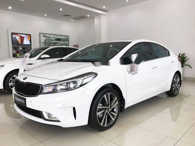 Kia Cerato S MT 2018 - Bán xe Kia Cerato đời 2018, màu trắng  