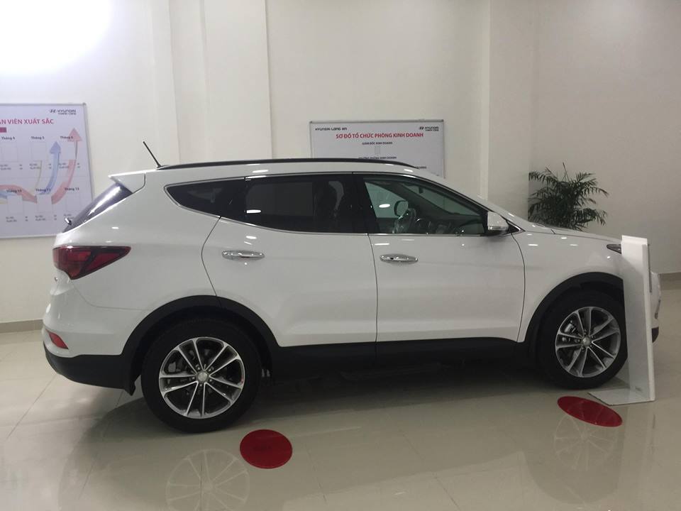 Hyundai Santa Fe Xăng 2018 - Bán Santa Fe xăng full, dầu full các màu hot hiện đang có sẵn ạ